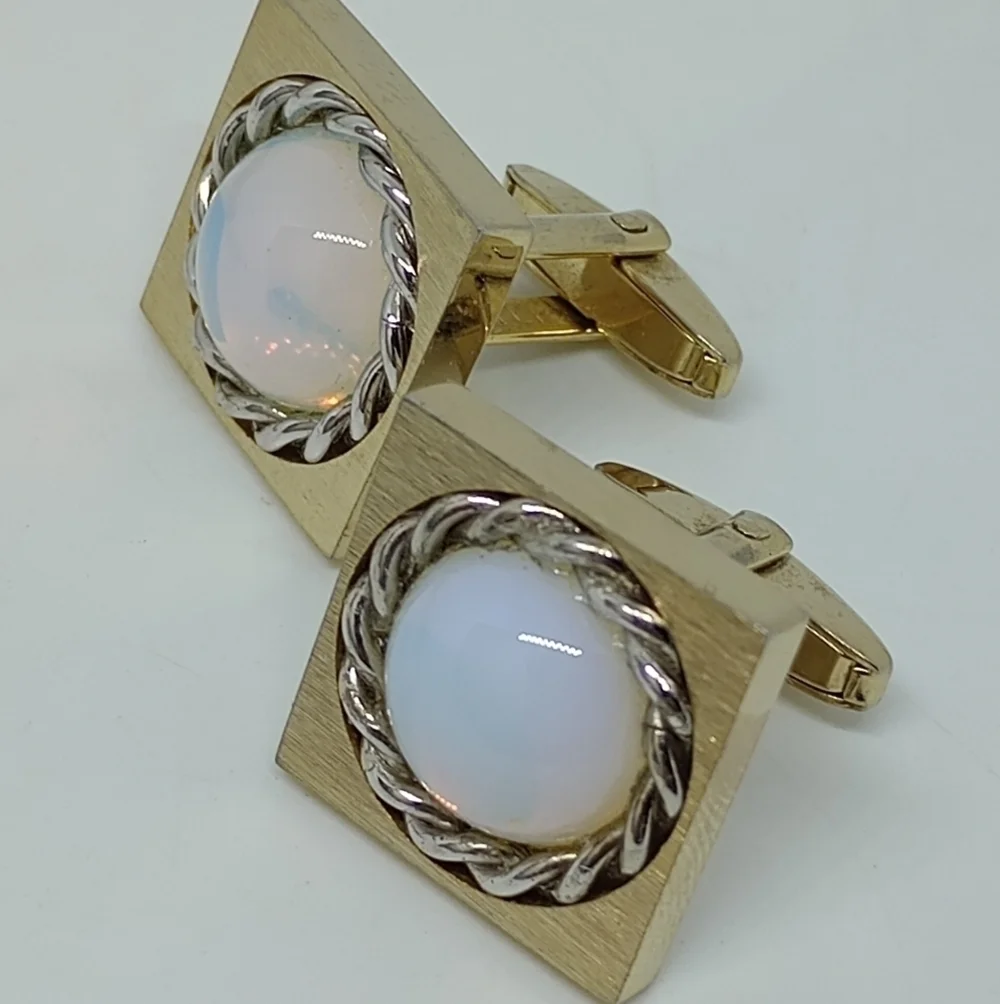 * vintage men's Foster cufflinks gold tone with moonstone
